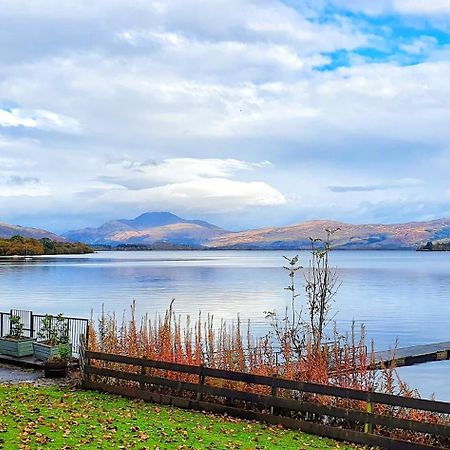 באלוך Skyline Lodge Loch Lomond Castle Lodges מראה חיצוני תמונה